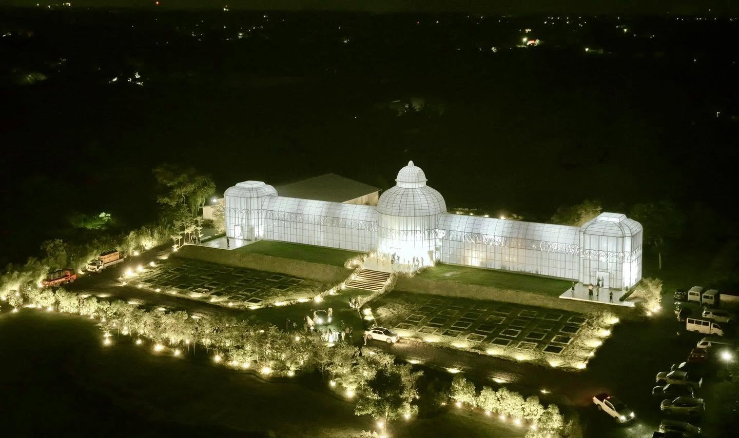 Crystal Palace of Aquila in the Sky